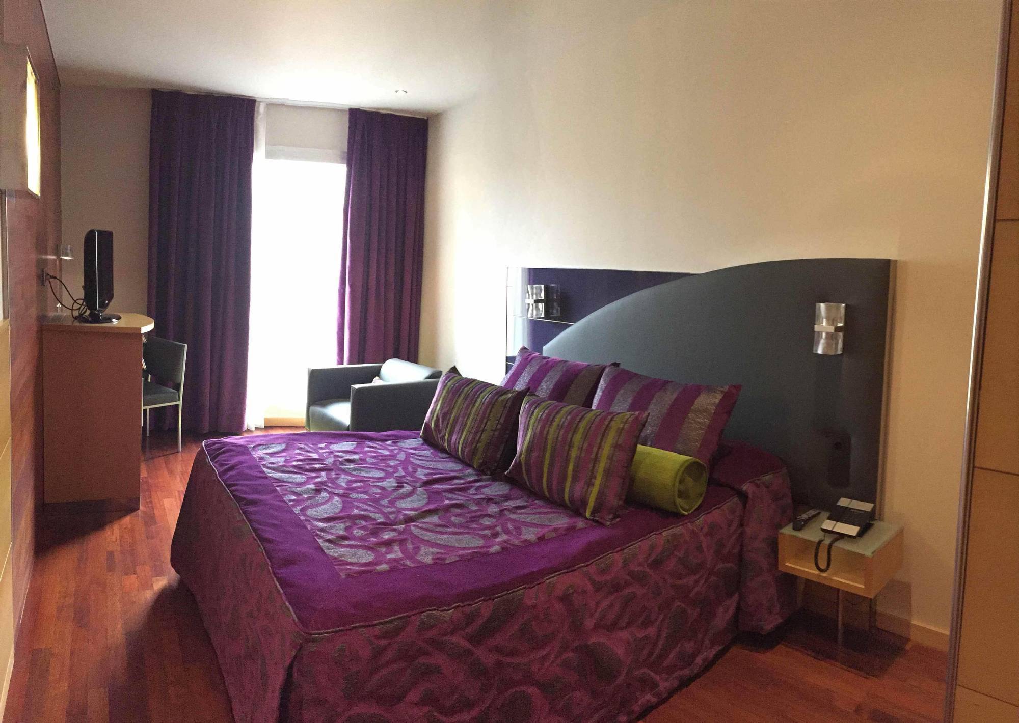 Hotell Sansi 4*